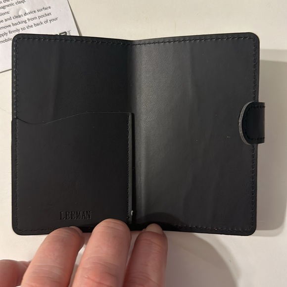 Victoria Secret Employee pop socket and card holder - Picture 4 of 5